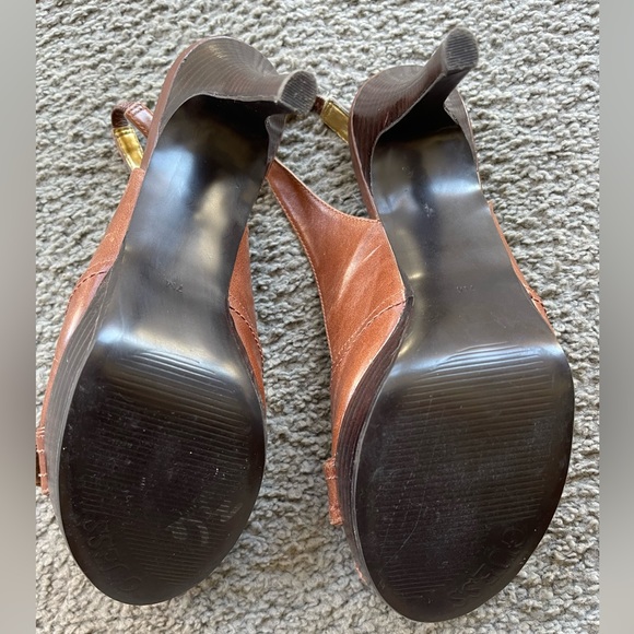 EUC GUESS BUCKLE TOE HIGH HEEL. 4.5” heel. Open heel & toe. Brown/gold. Size 7M. - Picture 2 of 6